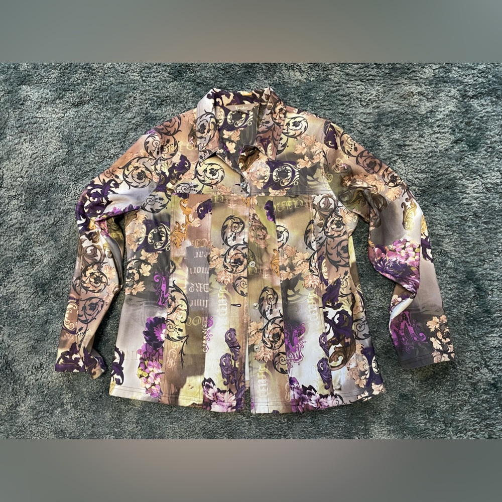 Shirt-jacket, great for parties!
